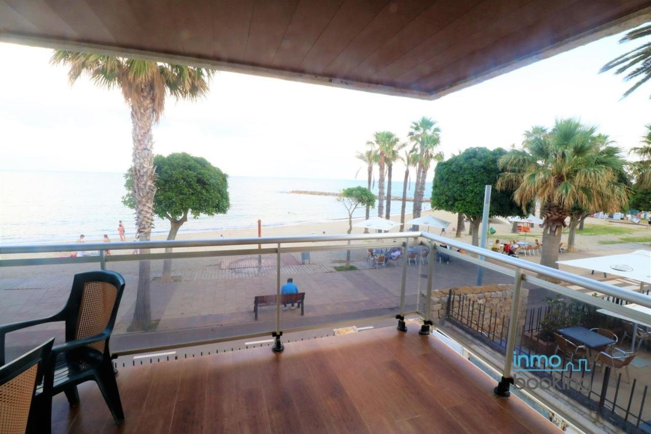 Sun Beach Mediterrani, En Frente Del Mar كامبريلس المظهر الخارجي الصورة