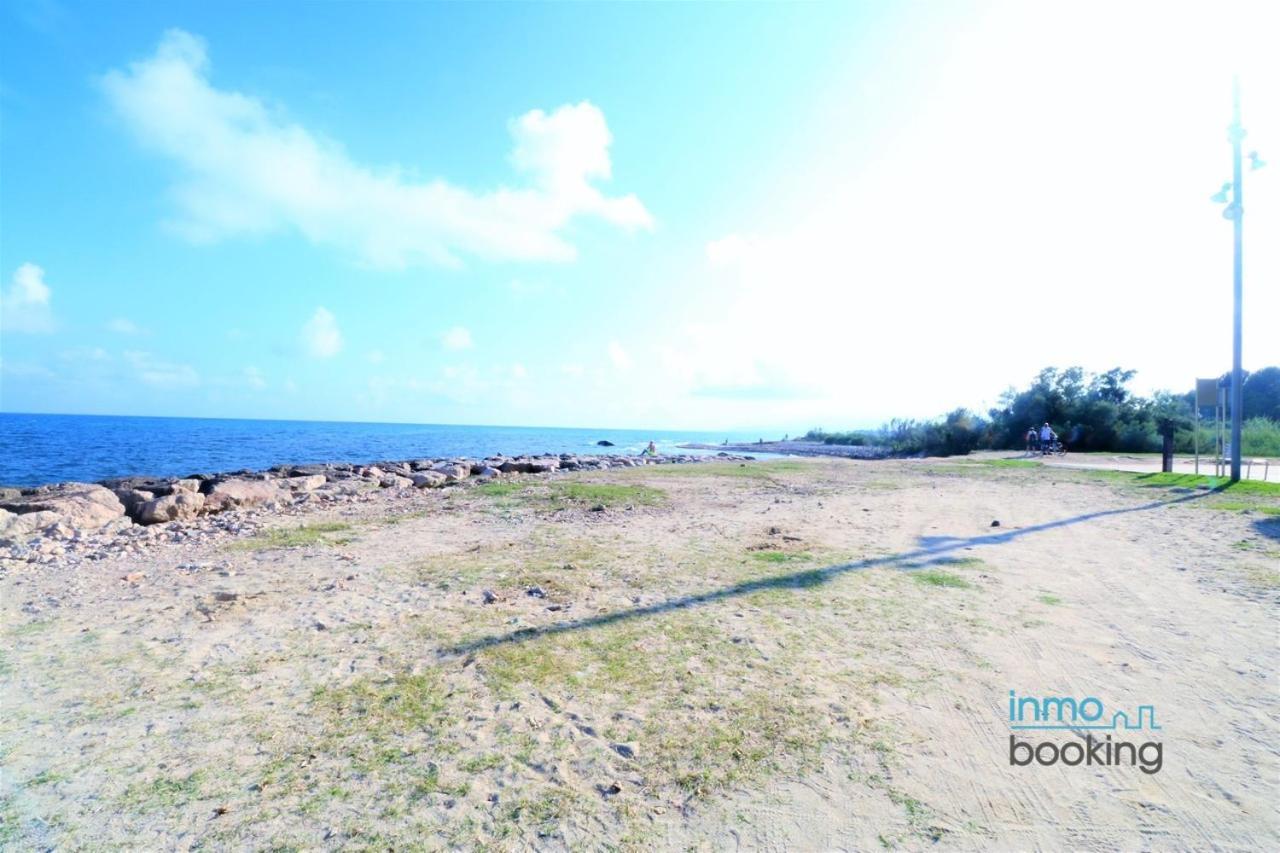 Sun Beach Mediterrani, En Frente Del Mar كامبريلس المظهر الخارجي الصورة