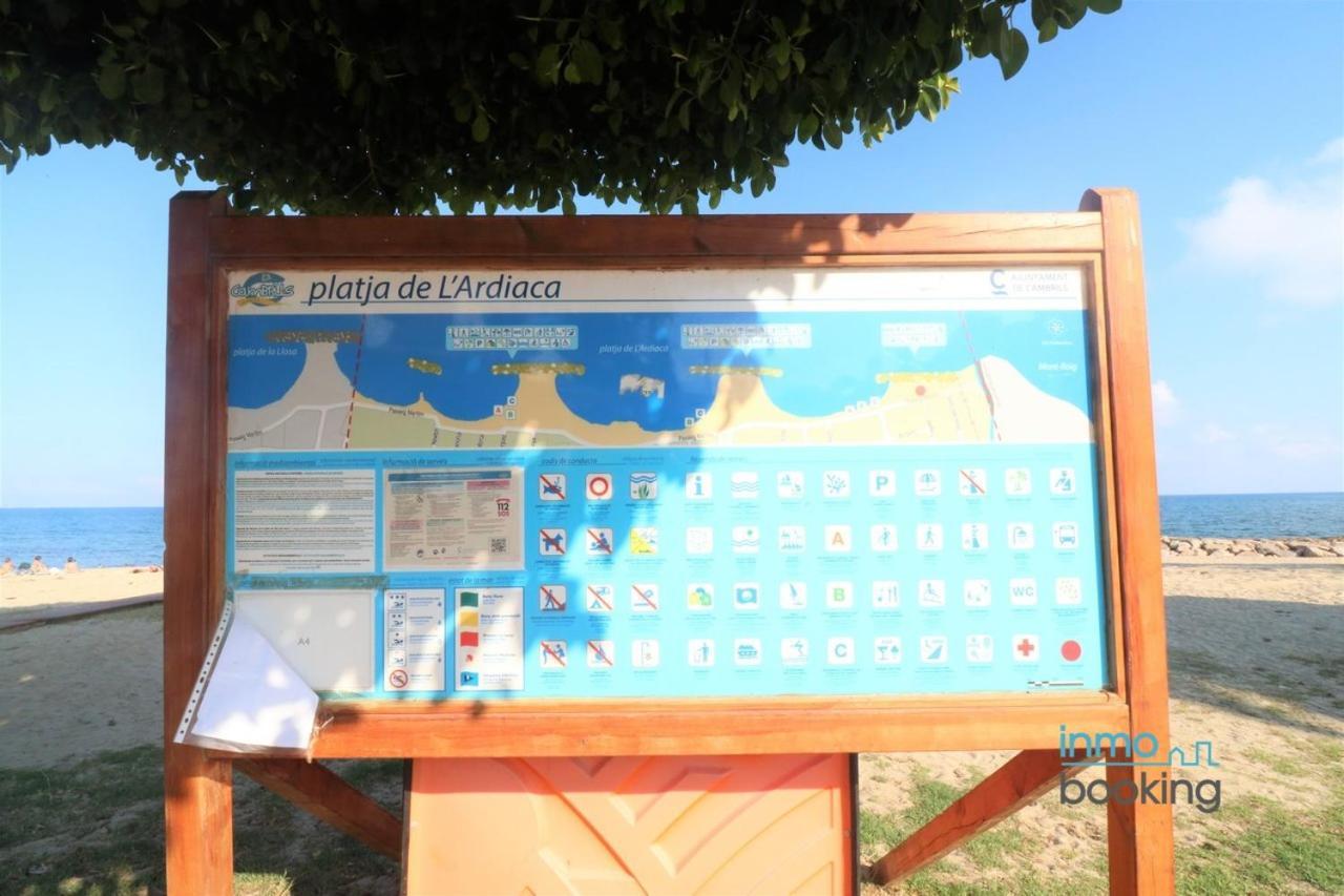 Sun Beach Mediterrani, En Frente Del Mar كامبريلس المظهر الخارجي الصورة